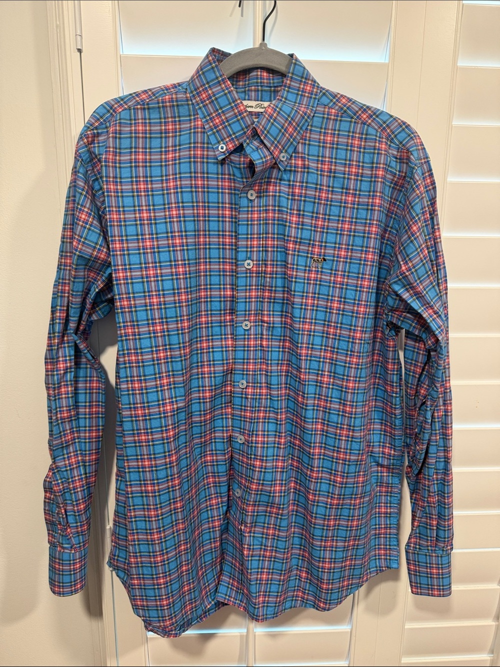 Southern Point Men's Plaid Button-Down Shirt in Blue and Red